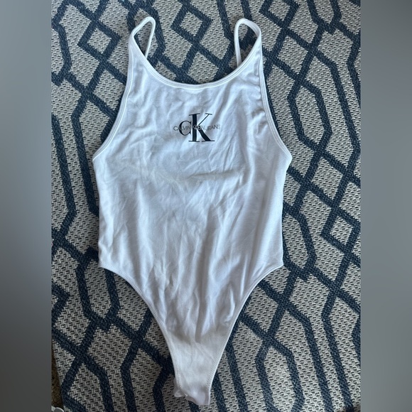 Calvin Klein Jeans White Bodysuit with Logo - Picture 1 of 4